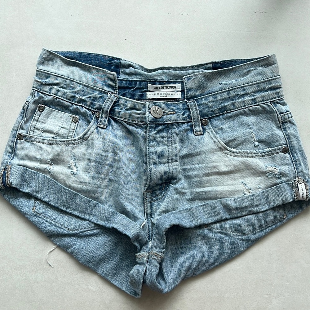 One teaspoon Shorts